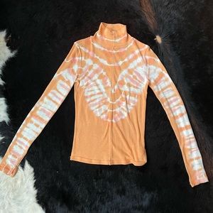 FREE PEOPLE TIE DYE TURTLENECK
